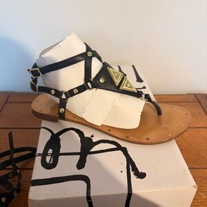 Dolce Vita Darva Black Leather Sandals Decals Festival Summer Beach Spring shoes